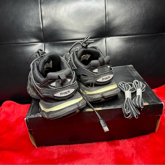 COPY - BALENCIAGA SNEAKERS - Picture 5 of 6